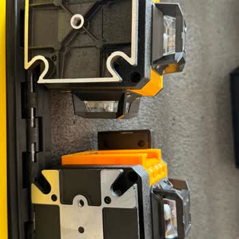 İki Defolu Lazer Ürünü Ve Çözüm Sağlanamaması Nedeniyle Tam İade Talebi