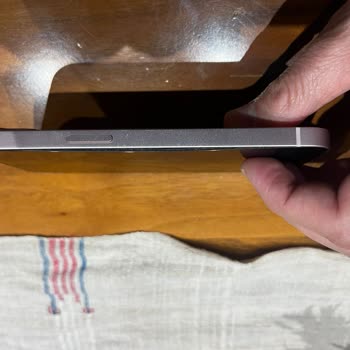 İPhone 13 Cihazımda Pil Şişmesi Ve Aniden Düşen Pil Yüzdesi Sorunu