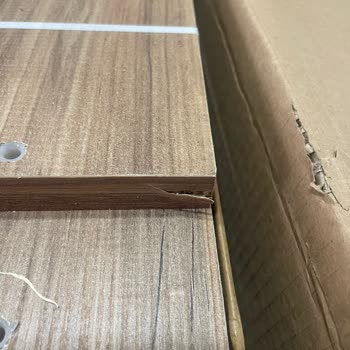 Hasarlı Sehpa Ve Cevapsız Müşteri Desteği