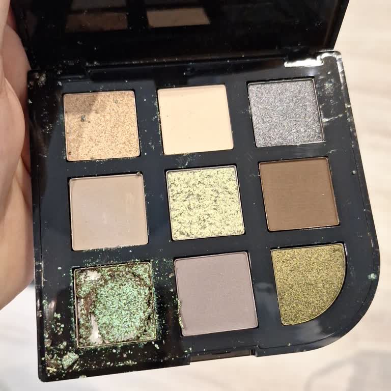 Gratis'te Kırık Vivienne Sabo 01 Far Paleti İçin Değişim Talebi