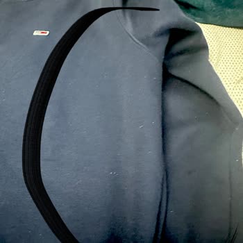 Tommy Hilfiger Sweatshirtlerde Tiftiklenme Ve Mağazanın Açıklamasız Reddetme Kararı