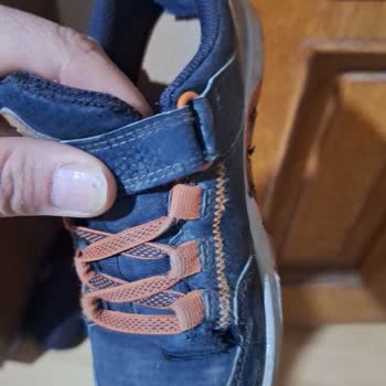 Yırtılan Ayakkabı İçin Değişim Talebi Ve Kalite Şikayeti