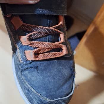 Yırtılan Ayakkabı İçin Değişim Talebi Ve Kalite Şikayeti