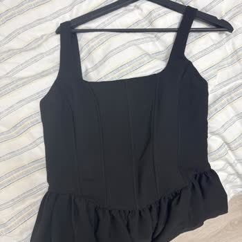 Metal Tellerin Çıktığı Defolu Mini Elbise İçin Ücret İadesi Talebi