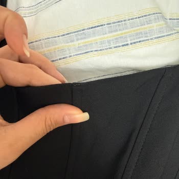 Metal Tellerin Çıktığı Defolu Mini Elbise İçin Ücret İadesi Talebi