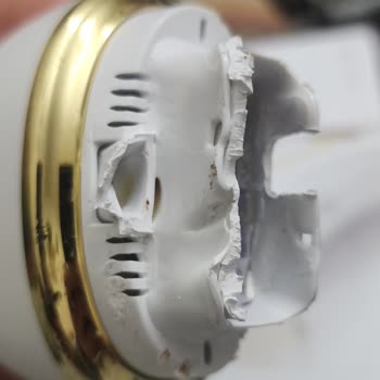 Braun Silk Expert Pro 5 Cihazının Erimesi Ve Tehlikeli Yanık Riski