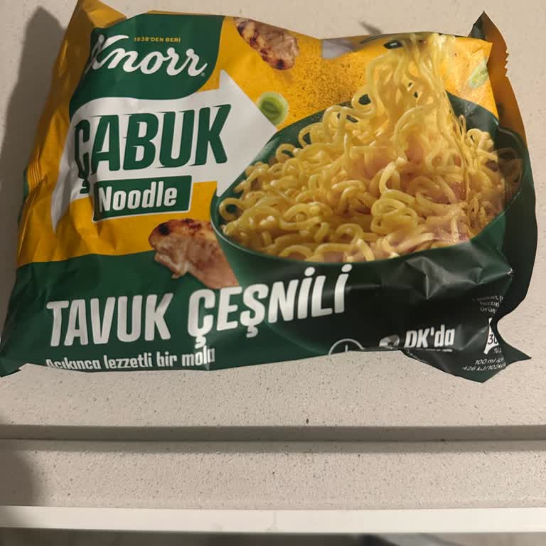 Knorr Noodle’da Yoğun Plastik Kokusu Ve Sağlık Endişesi