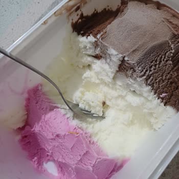 Algida Keyf Dondurmasında Yabancı Cisim Sağlık Riskine Dönüştü