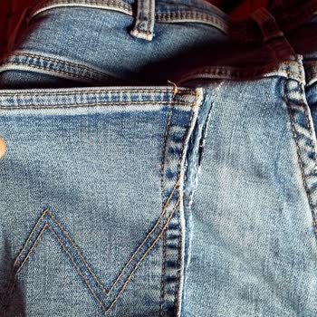Boyner'den Alınan Wrangler Kotların Kısa Sürede Yırtılması Ve Renk Solması Üzerine İade Talebi