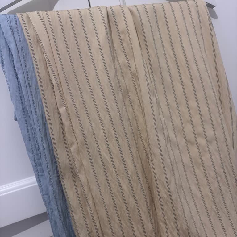 Bershka Saten Pantolonun Yıkamada Renk Ve Parlaklık Kaybı, Mağaza İlgisizliği