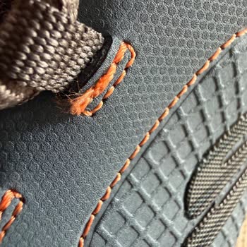 Skechers Ayakkabısında Üretim Hataları Nedeniyle Ayıpsız Değişim Talebi