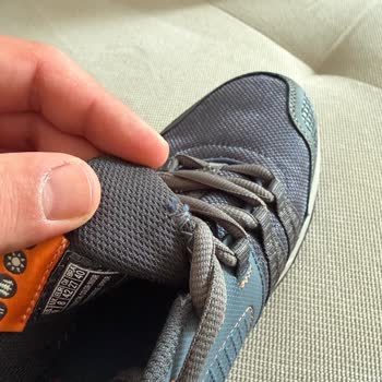 Skechers Ayakkabısında Üretim Hataları Nedeniyle Ayıpsız Değişim Talebi