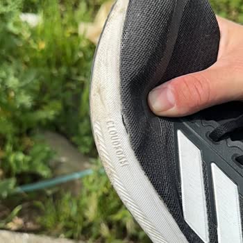 Ayıplı Adidas Ayakkabıda Mesh Açılması Ve Mağaza Reddi