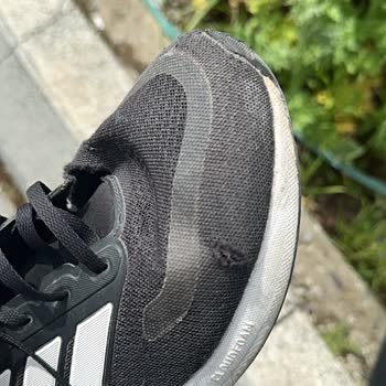 Ayıplı Adidas Ayakkabıda Mesh Açılması Ve Mağaza Reddi