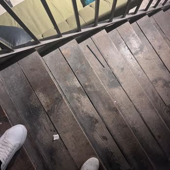 Kayseri Macbear Cafe'de Hijyen Sorunu Kirli Masalar Ve Bozuk Tuvaletler