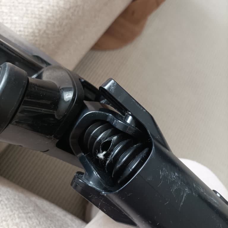 Garanti Kapsamındaki Şarjlı Süpürge Hortumu Ücret Talebi