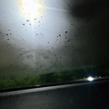 Yeni Camda Görülen Vantuz Lekeleri Ve Servis Reddi Nedeniyle Ücretsiz Cam Değişimi Talebi