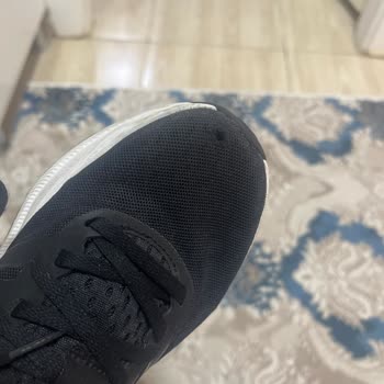 İki Yıllık Garanti Sözleşmesine Rağmen Ayakkabının Hızlı Yırtılması Ve Değişim Reddi