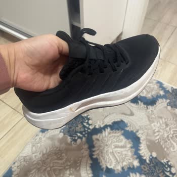 İki Yıllık Garanti Sözleşmesine Rağmen Ayakkabının Hızlı Yırtılması Ve Değişim Reddi