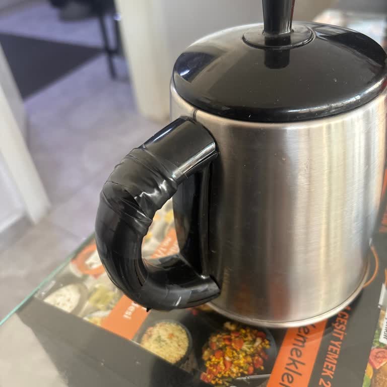 Garanti Sürecinde Üst Demlik Kulpu Kendiliğinden Kırıldı