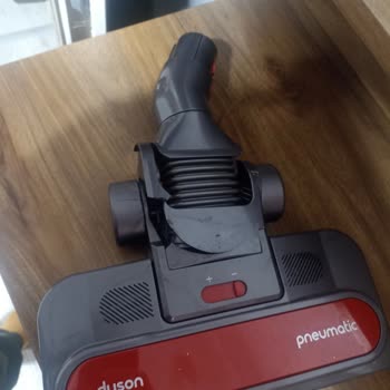 Dyson Süpürge Başlığı Üç Ayda Kırıldı, Garanti Reddi Haksız