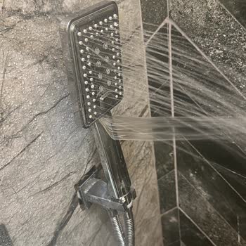 Penta Duş Başlığı Çatladı, Servis Cevapsız