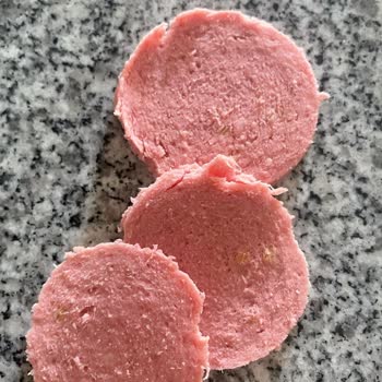 Hijyen Ve Sağlık Riski Olan Hindi Salamda Kemik Ve Yeşil Et Bulundu