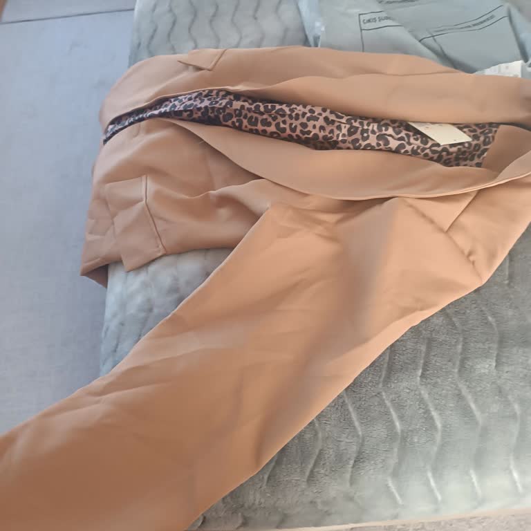 İptal Talebi Göz Ardı Edildi, Yanlış Ürün Gönderildi Ve İade Talep Ediliyor