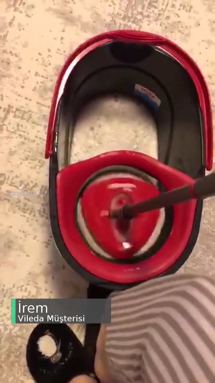 Vileda Turbo Pişmanlıktır, Arkasında Durmuyor Hiç Kimse videonun kapak resmi