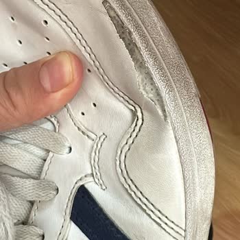 Garanti Vaadi Tutulmuyor, Ayakkabım Kısa Sürede Yırtıldı