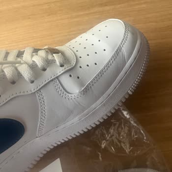 Nike Air Force Ayakkabısındaki Dikiş Açılması Kullanıcı Hatası Olarak Red Edildi