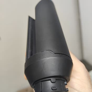 Düzleştirme Aparatı Çalışmıyor, Servis Çizikli Değişim Ürünü Gönderdi, Yeni Ürün Talebi