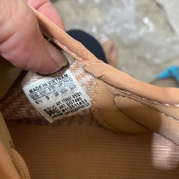 Gardrops’ta Sahte Adidas Yeezy Satın Alındı, İade Talebi Yanıtlanmadı