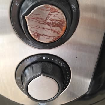 Kumtel Airfryer Metal Parçalarında Kısa Sürede Deformasyon Ve Ücretsiz Servis Reddi