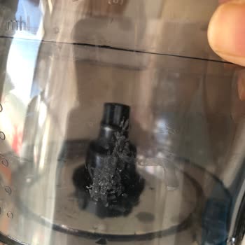 Kulp Arızası Ve Çiziklerle Geri Dönen Mutfak Robotu İçin Değişim Talebi