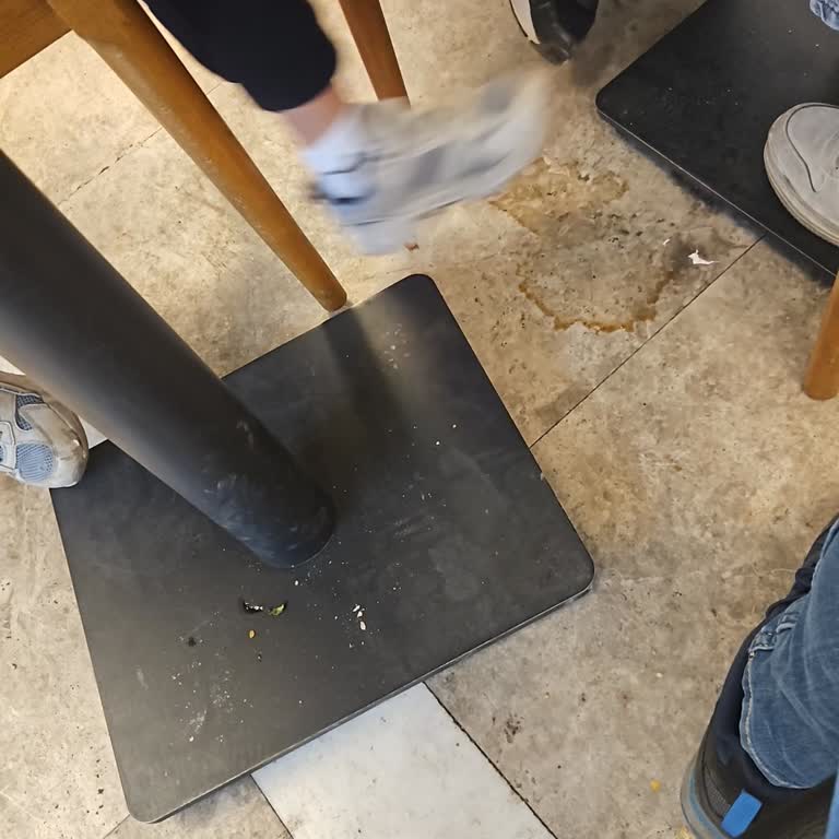 Yapış Masalar Ve Yanlış Sipariş Şikayetim