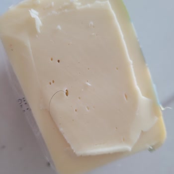 Kaşarda Saç Bulunması: Hijyen İhlali Ve İade Talebi