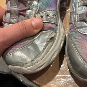 Boyner'den Skechers Çocuk Ayakkabısının 6 Ayda Yırtılması Ve Kullanıcı Hatası Reddi