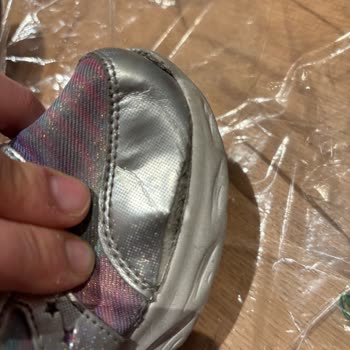 Boyner'den Skechers Çocuk Ayakkabısının 6 Ayda Yırtılması Ve Kullanıcı Hatası Reddi