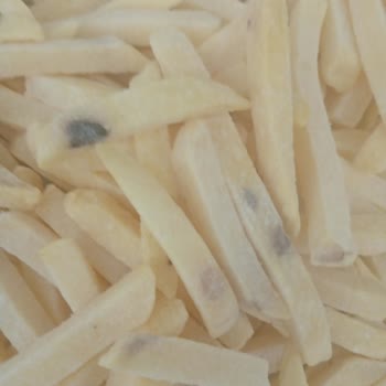 BİM Mutfağım Soyulmuş Parmak Patates Ürünü Küflü Çıktı: Sağlık Endişesi