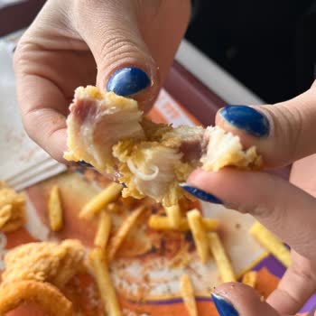 Van Mall Popeyes Şubesinde Çiğ Tavuk Servisi Ve Ücret İadesi Talebi