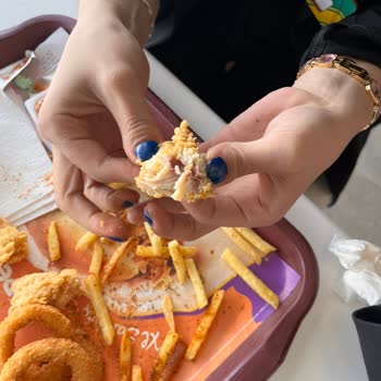 Van Mall Popeyes Şubesinde Çiğ Tavuk Servisi Ve Ücret İadesi Talebi