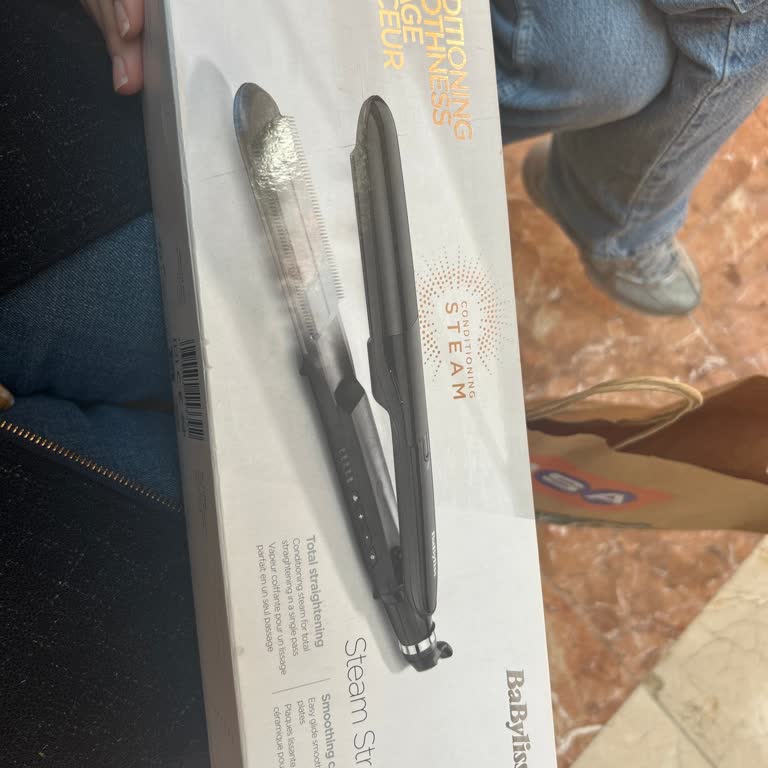 Teknosa Mağazasından Kullanılmış Saç Düzleştirici Ve Eksik Aksesuar Satışı