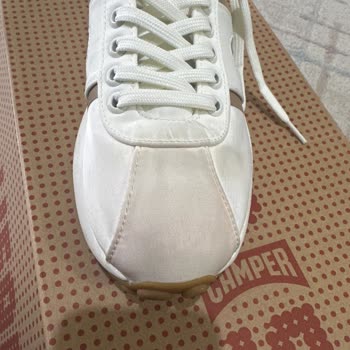 Camper Ayakkabısında Tek Çiftte Renk Bozulması Ve Leke: Kısa Sürede Hayal Kırıklığı