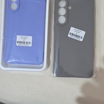 Telefon Kılıfları Görsellerle Uyuşmuyor Ve İletişim Kurulamıyor