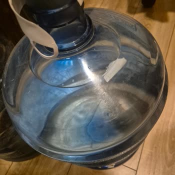 Açılmamış Damacana Suyunda Plastik Parçası Bulundu