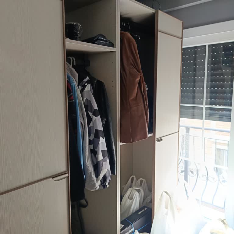 Eksik Kapaklı Gardırop Teslimatı Ve Cevapsız Müşteri Hizmetleri