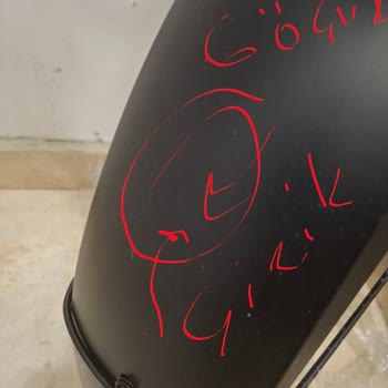 Özensiz Paketleme Sonrası Hasarlı Elektrikli Bisiklet