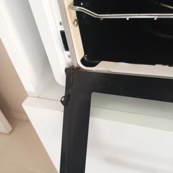Simfer 45 Litre Fırın Kapak Menteşesi Kırıldı, Garanti Servisi 20 Km Uzaklıkta