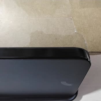 Arka Camı Çıkık Telefon İçin Değişim Sözünü Yerine Getirmeyen Reeder Mağazası